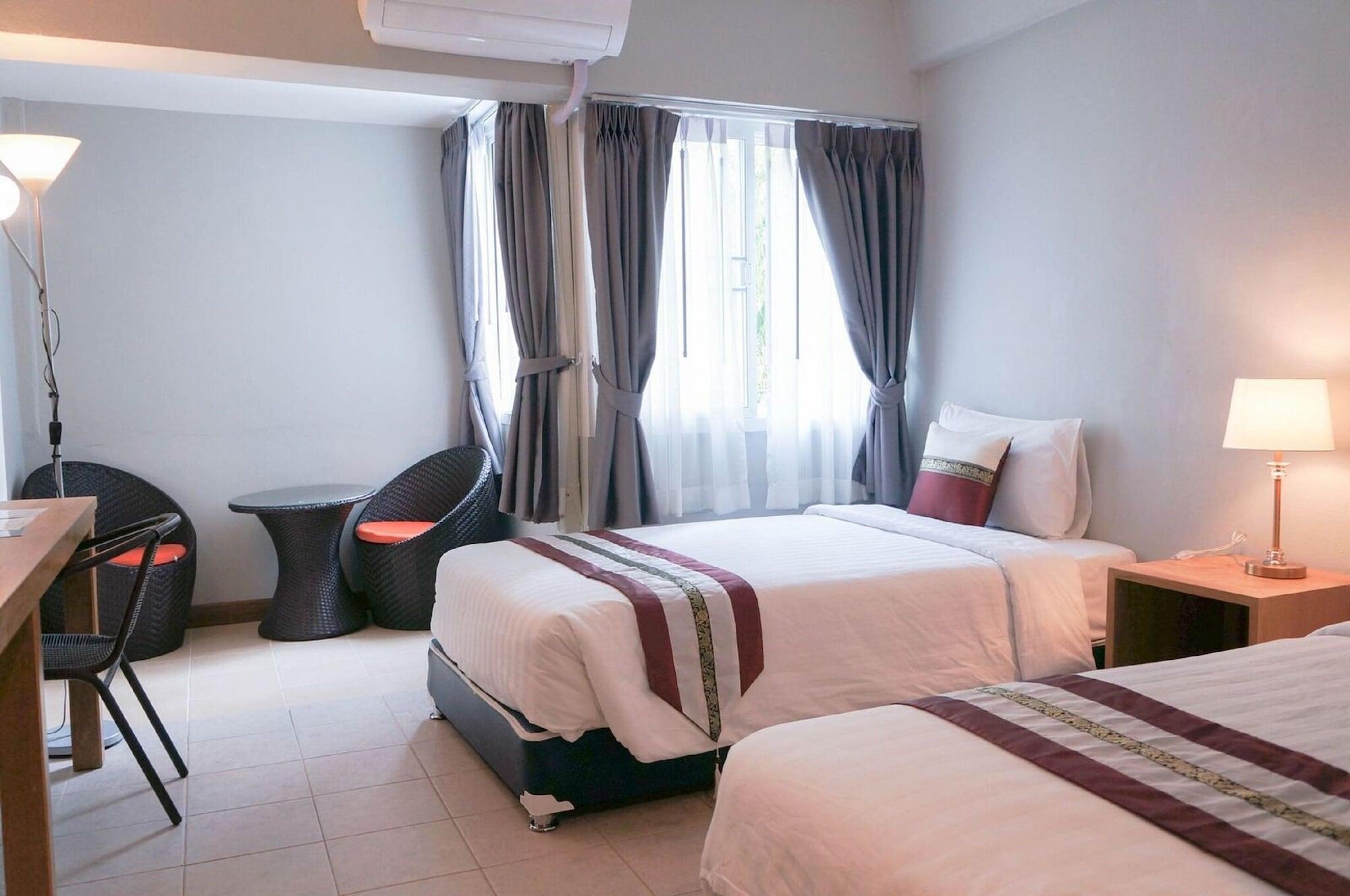 Ratana Hotel Chiang Mai Zewnętrze zdjęcie