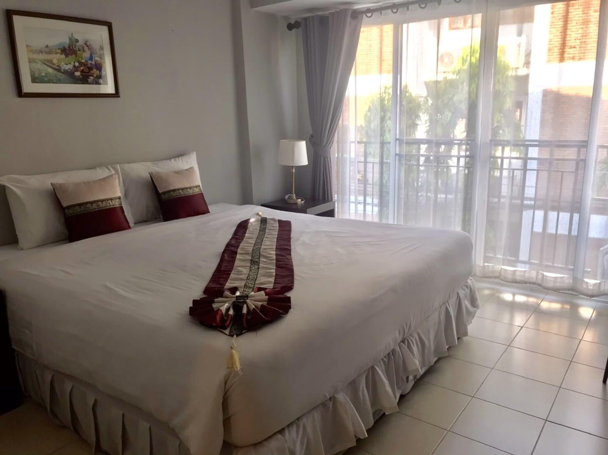 Ratana Hotel Chiang Mai Zewnętrze zdjęcie