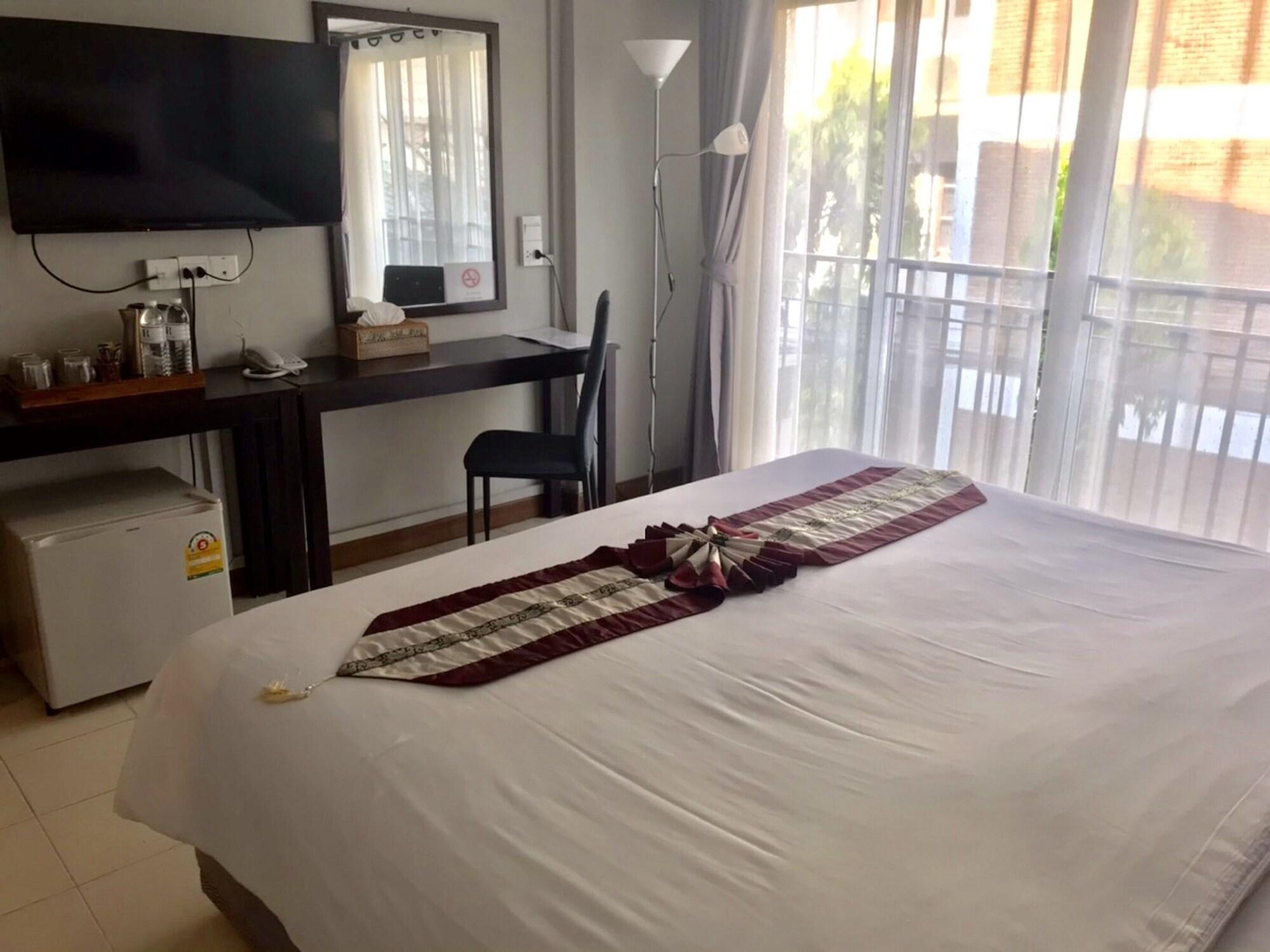 Ratana Hotel Chiang Mai Zewnętrze zdjęcie