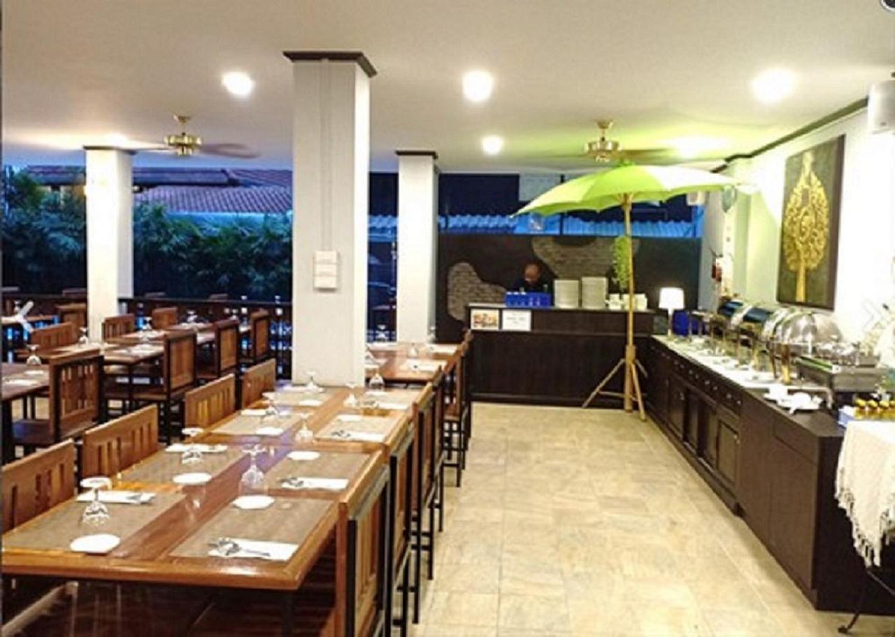 Ratana Hotel Chiang Mai Zewnętrze zdjęcie